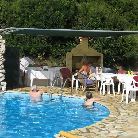 Angela Apartments Pool Gardens And Sea Views Agios Stefanos Avliotes  Exterior foto